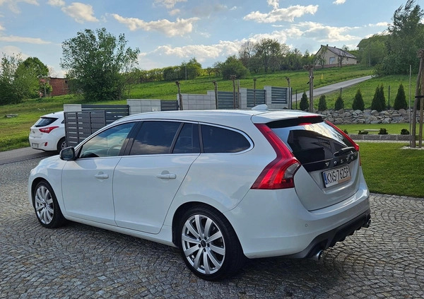 Volvo V60 cena 64000 przebieg: 175000, rok produkcji 2017 z Limanowa małe 29